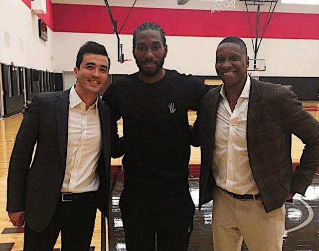 前队友：曾和马拉多纳开车出行，交警把我们拦住只为和他合影（前队友回忆：与马拉多纳同车出行，交警拦停只为合影）