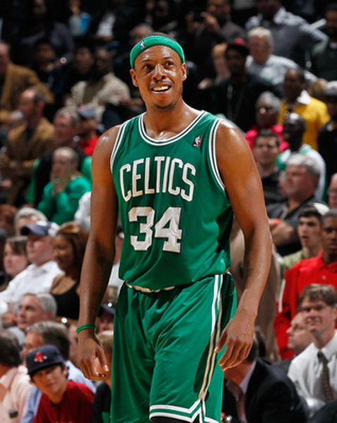 妻子祝贺塞鸟：无比骄傲，你就像一道光照亮了我们全家的生活（妻子深情贺塞鸟：无比自豪，你是照亮全家的那束光）