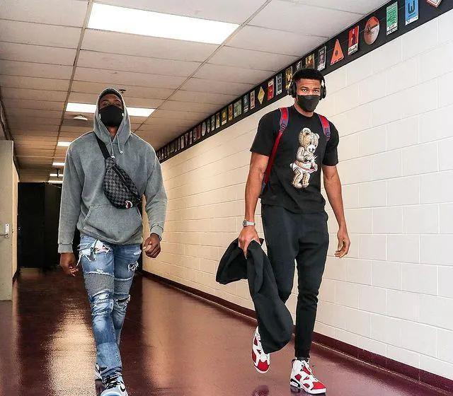 中国足协年度教练研修班在广州举行，宋凯、许基仁出席（中国足协年度教练研修班在广州举办，宋凯、许基仁出席）