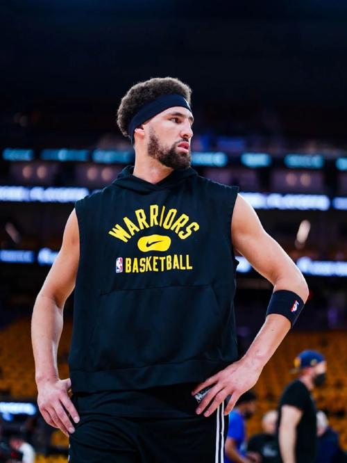 如何评价？小杨正负值全队第二，埃迪6失误赛季新高&6犯离场（赛后怎么看：小杨+／-全队第二，埃迪6失误创季新高并6犯毕业）