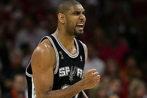 梅西当选美职联年度MVP，29球19助攻助迈阿密国际首夺总冠军（梅西荣膺美职联年度MVP，29球19助助迈阿密国际夺队史首冠）